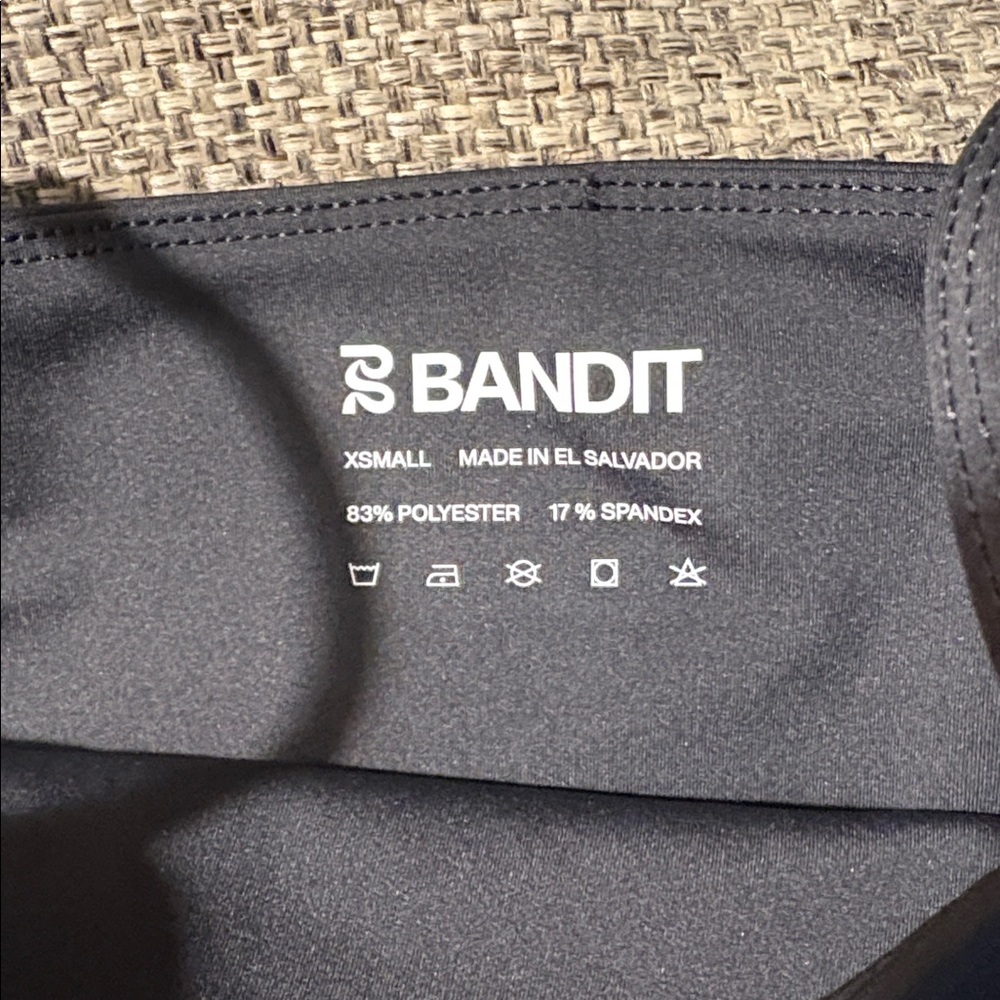 Bandit Running Stamina 7 Pocket Nova Crop in Black SZ XS EUC - Picture 6 of 6